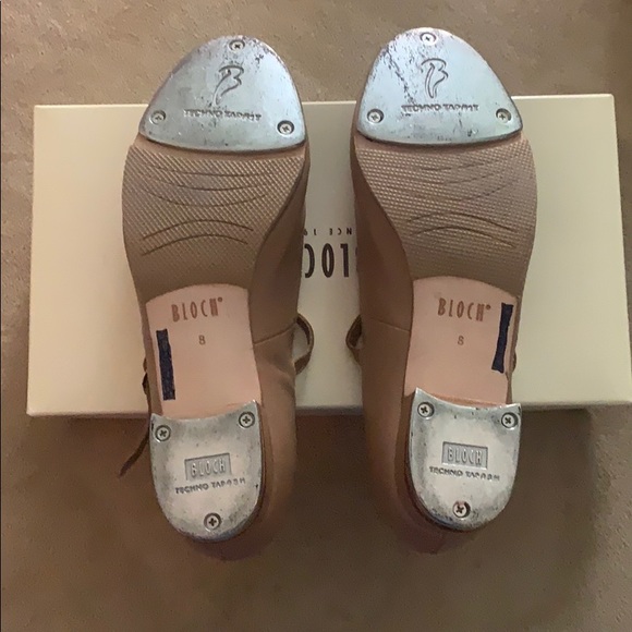 Tap shoes - Picture 2 of 3